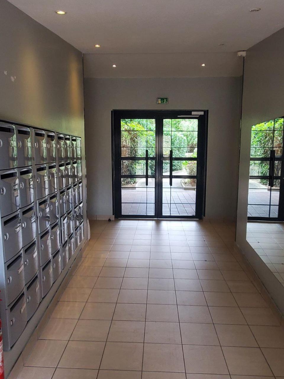T3-Rare-2 Chambres-Parking Gratuit-2 Terrasses-Netflix-Proche Paris-La Defense Argenteuil Buitenkant foto